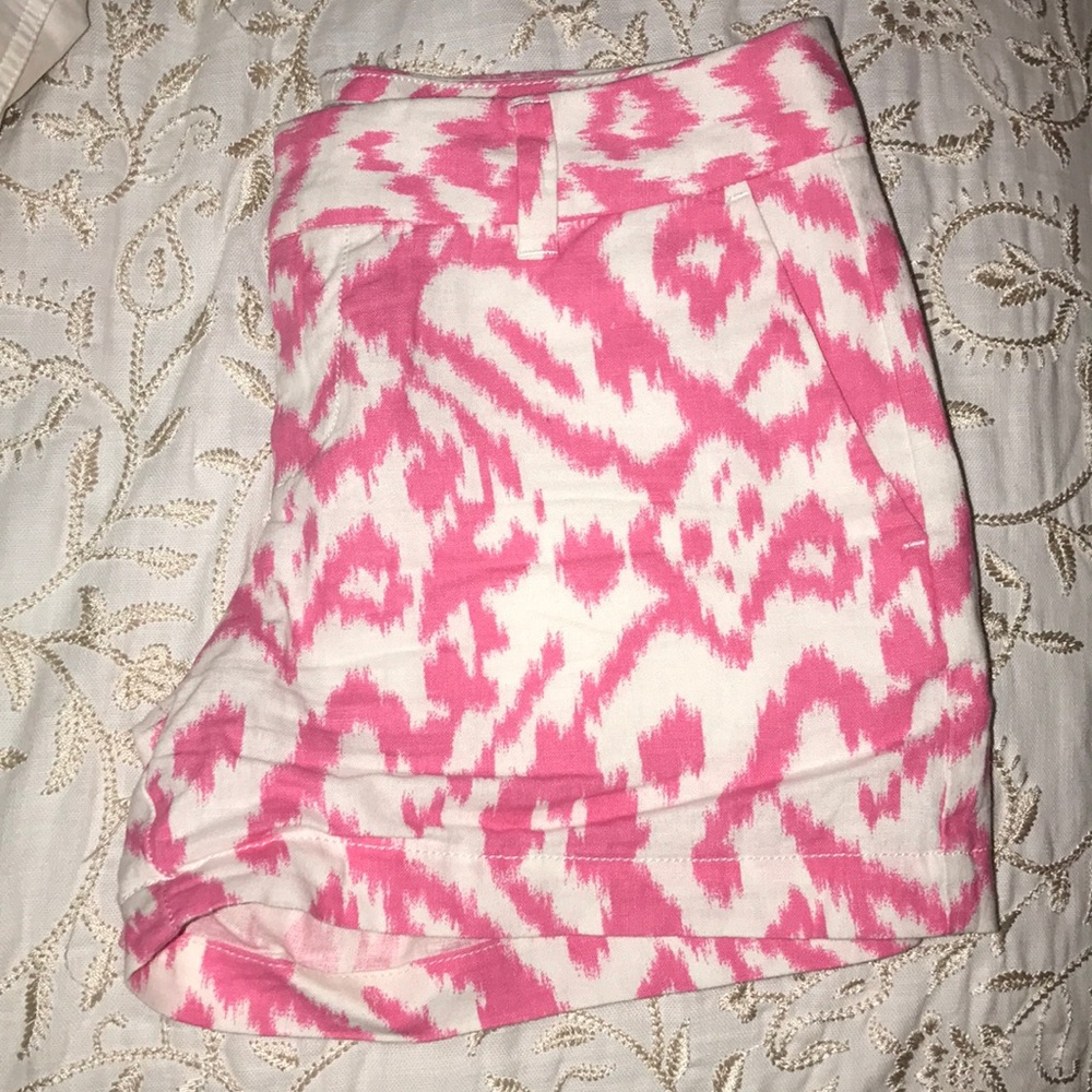 Loft pink and white printed shorts